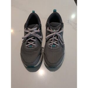 Columbia Women's Newton Ridge Plus Hiking Shoes Size 11